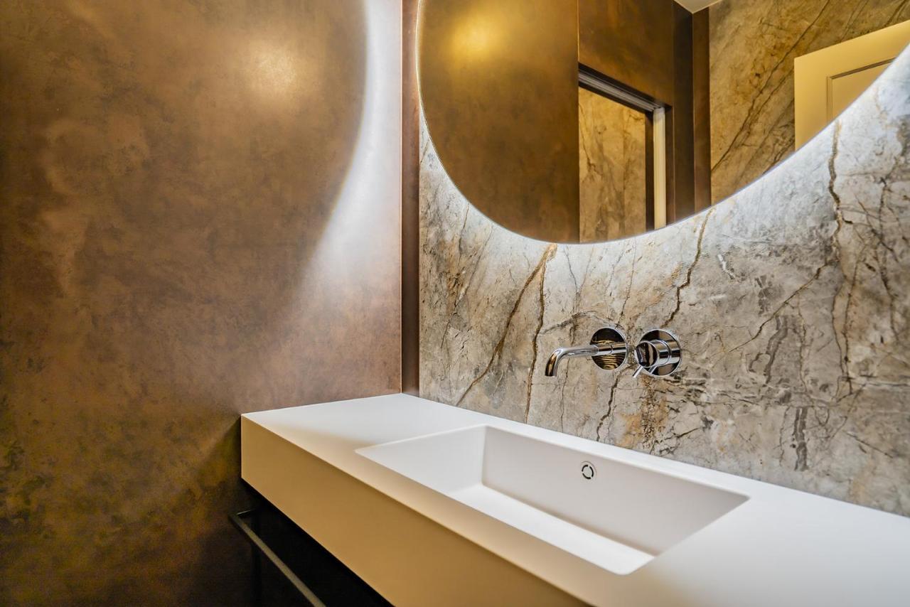 Corte Rubbi 7 Deluxe Apartment Venesia Bagian luar foto