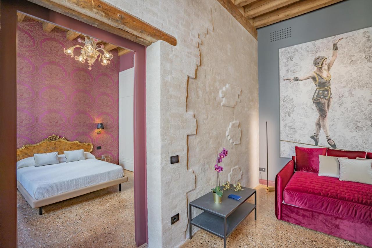 Corte Rubbi 7 Deluxe Apartment Venesia Bagian luar foto