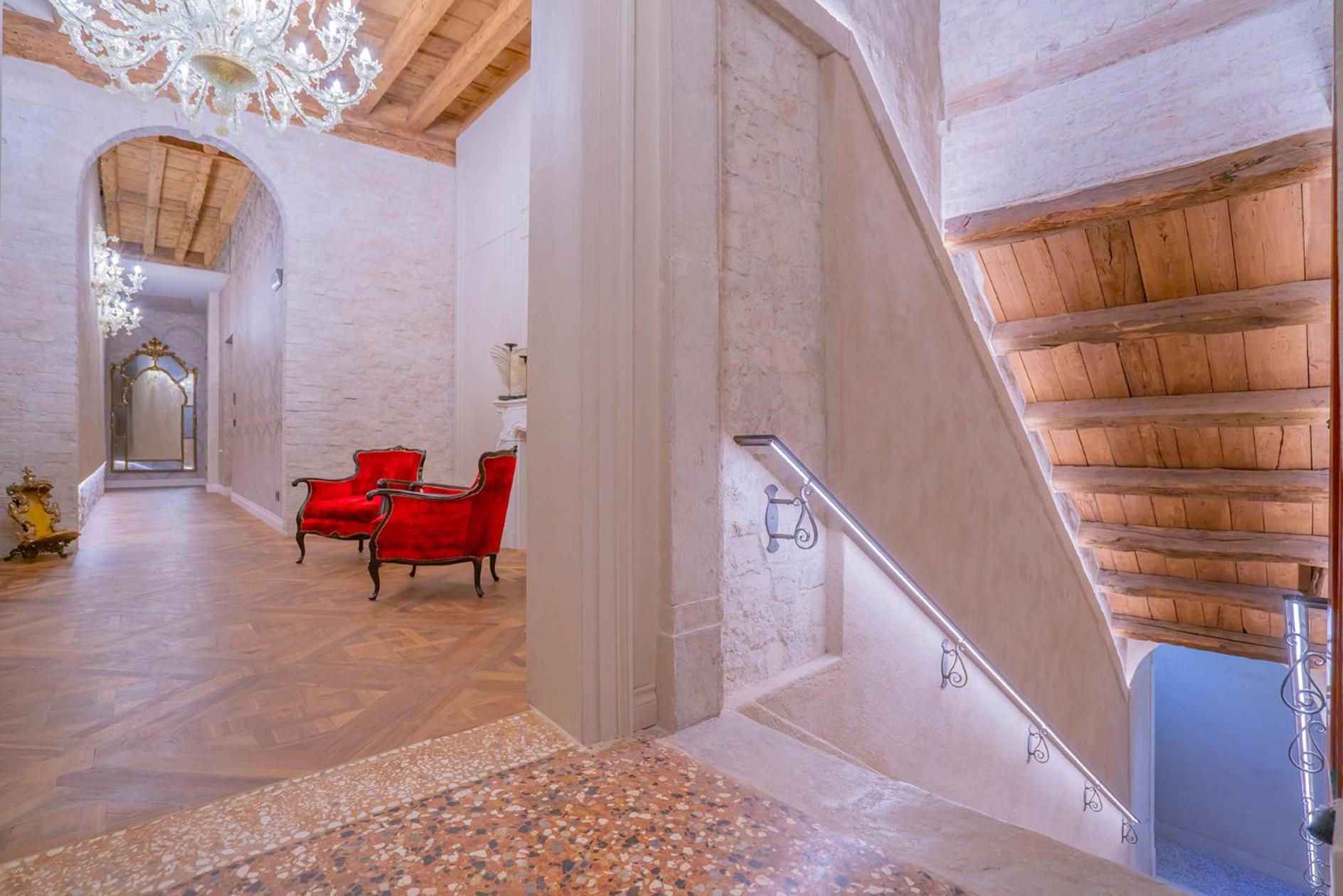 Corte Rubbi 7 Deluxe Apartment Venesia Bagian luar foto
